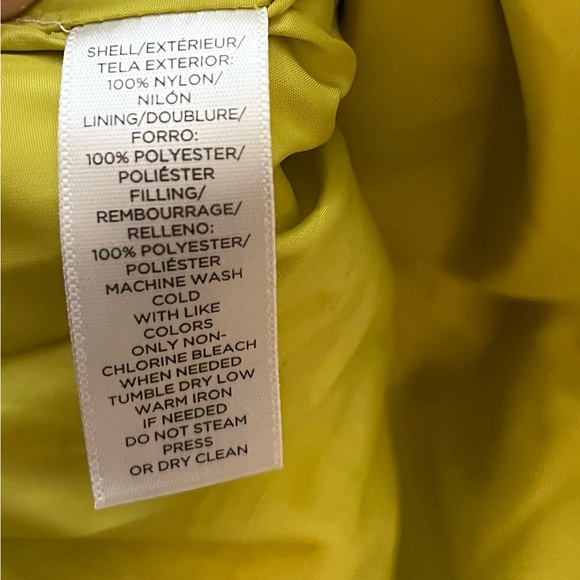 Ann Taylor Loft Quilted Vest - Picture 5 of 8